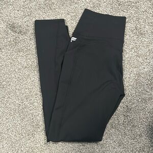 Fabletics Oasis High Waisted 7/8 Leggings
